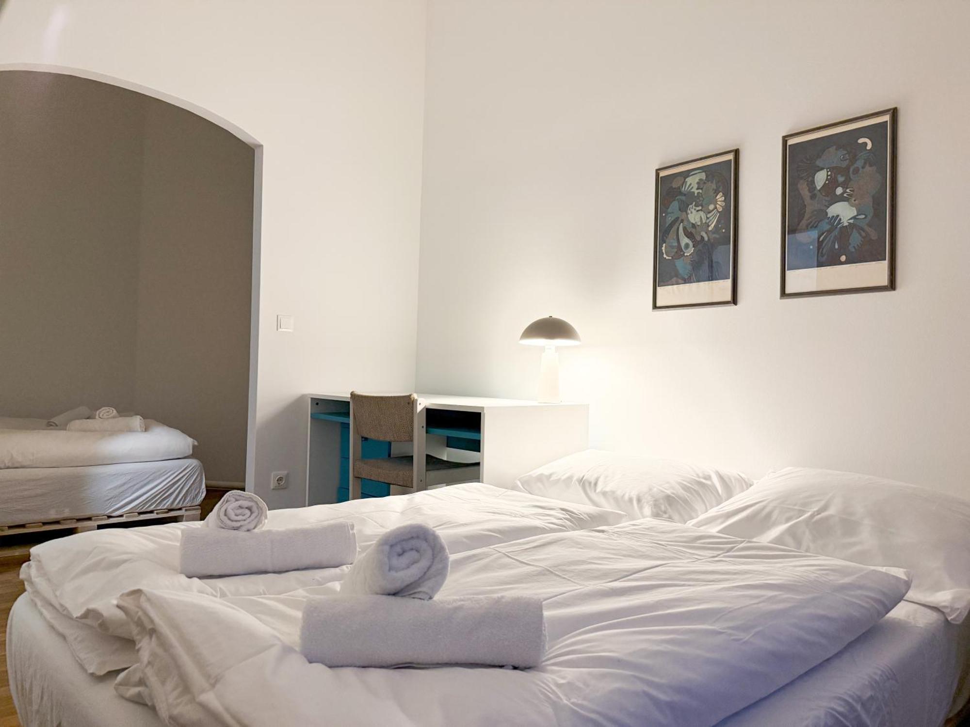 Apartment Free Parking & 2 Bedrooms *